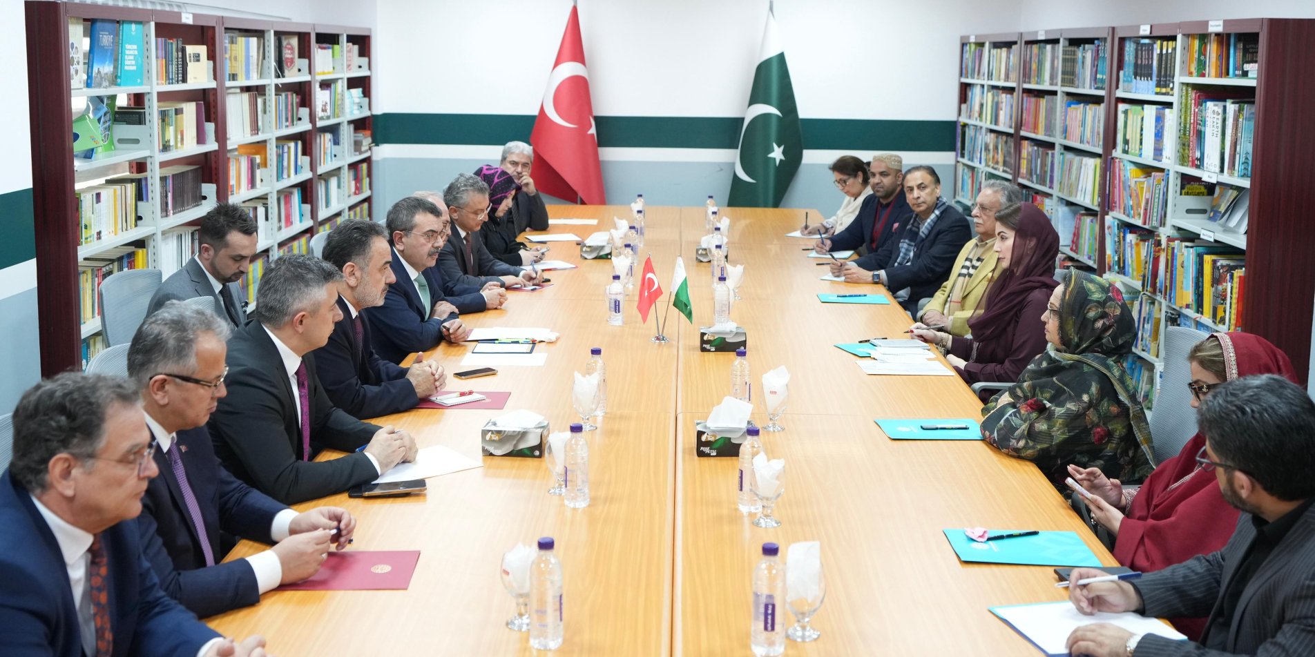 MINISTER TEKİN MEETS WITH PAKISTAN PUNJAB PROVINCE CHIEF MINISTER MARYAM NAWAZ SHARIF